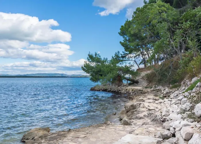 Island Retreat Pensjonat Tkon