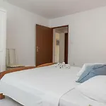 Island Retreat Tkon