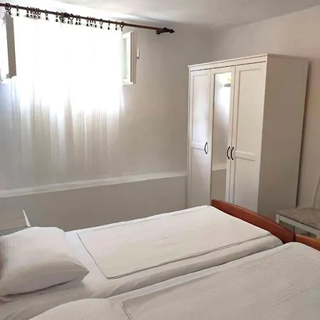 Guest house Island Retreat Tkon