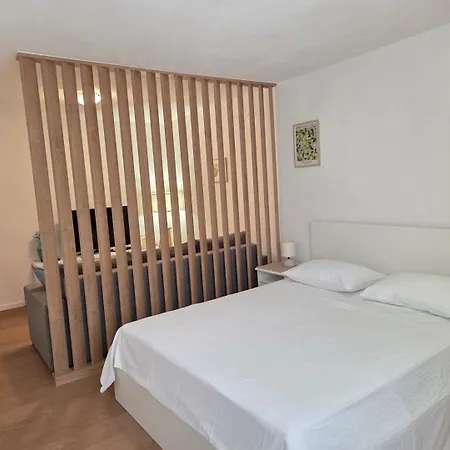 Gostinjska kuća Island Retreat 4*
