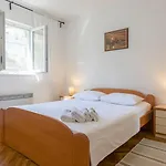 Island Retreat ゲストハウス ツコン