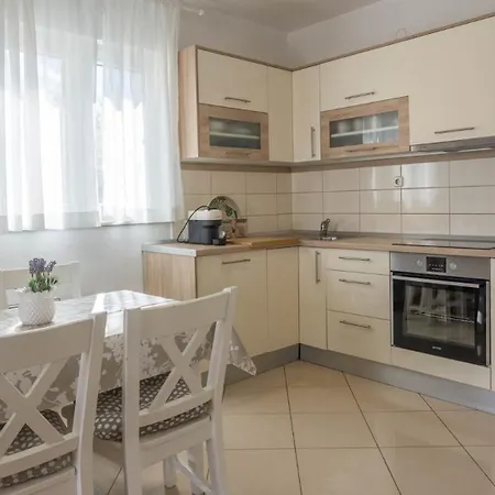 بيت ضيافة Island Retreat 4*