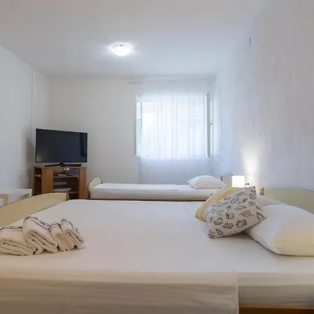 Island Retreat 4*