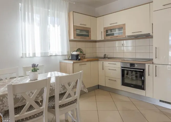 Гостевой дом Island Retreat 4*